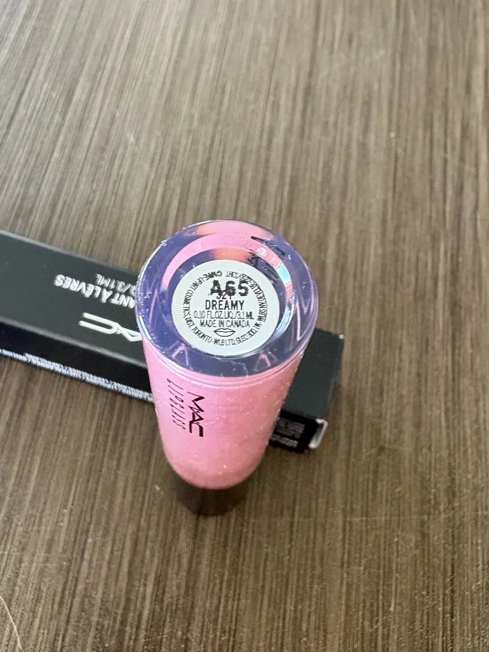MAC Lipglass Dreamy
